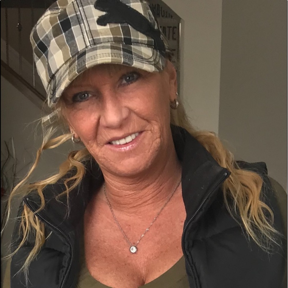 Meet your Posher, Charlene